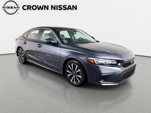 Used 2022 Honda Civic EX image 4