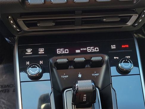 Certified 2021 Porsche 911 Carrera image 32