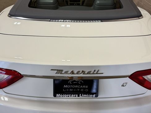 Used 2011 Maserati GranTurismo Convertible RWD image 33