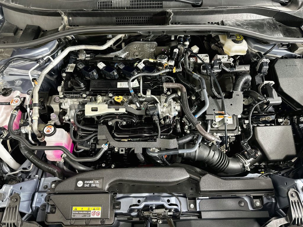 Used 2025 Toyota Corolla Cross AWD Hybrid w/ Convenience Package image 30