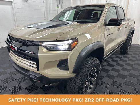 Used 2024 Chevrolet Colorado ZR2 w/ ZR2 Convenience Package III AWD/4WD image 1