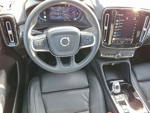 Used 2023 Volvo XC40 B5 Plus w/ Driver Assist Package AWD/4WD image 11