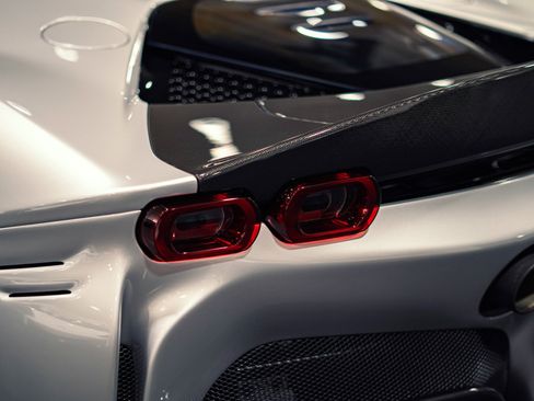 Used 2021 Ferrari SF90 Stradale AWD/4WD image 36
