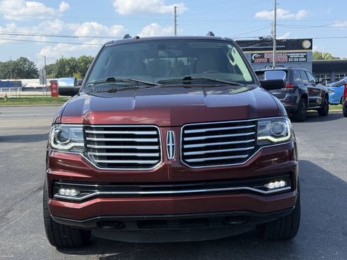 Used 2016 Lincoln Navigator Reserve AWD/4WD image 8