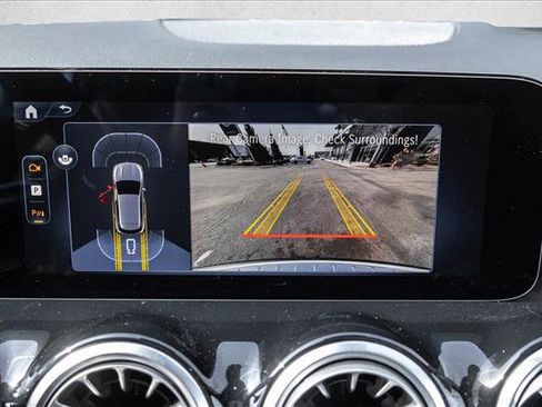 New 2026 Mercedes-Benz GLA 35 AMG 4MATIC image 17