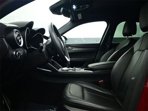 Used 2022 Alfa Romeo Stelvio Ti image 18