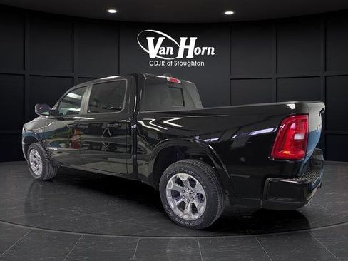 New 2026 RAM 1500 4x4 Crew Cab image 3