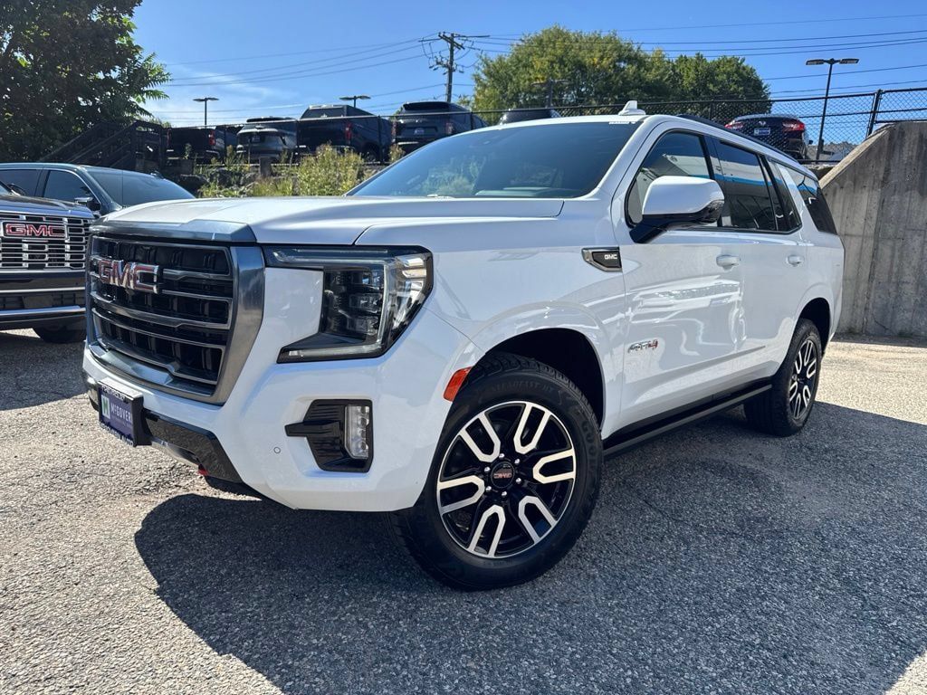 Used 2023 GMC Yukon AT4 w/ AT4 Premium Package AWD/4WD image 1