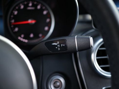 Used 2021 Mercedes-Benz GLC 300 4MATIC image 19