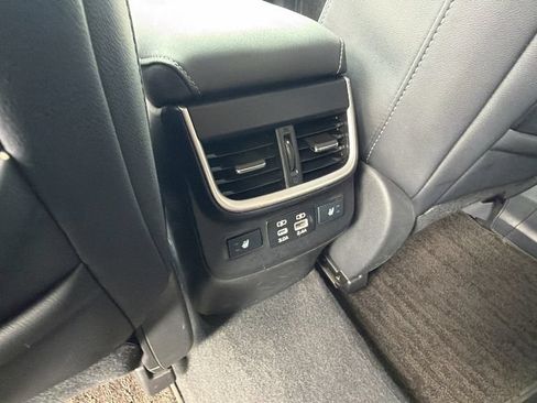 Used 2023 Subaru Outback Limited AWD/4WD image 17