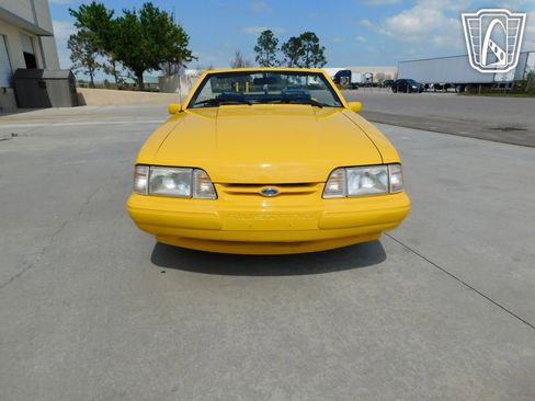 Used 1993 Ford Mustang LX image 3