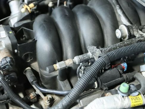 Used 2001 Chevrolet Camaro Z28 RWD image 36