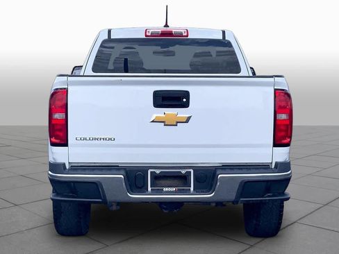Used 2017 Chevrolet Colorado W/T RWD image 5
