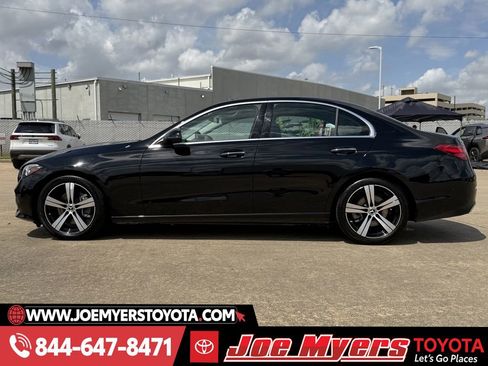 Used 2025 Mercedes-Benz C 300 Sedan image 6