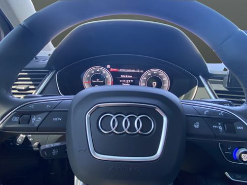 Used 2023 Audi Q5 2.0T Premium Plus w/ Premium Plus Package AWD/4WD image 16