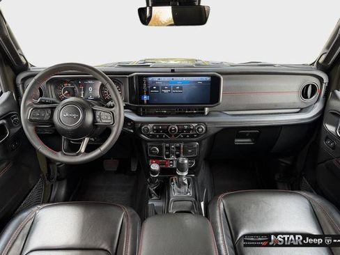 Used 2024 Jeep Wrangler Unlimited Rubicon AWD/4WD image 9