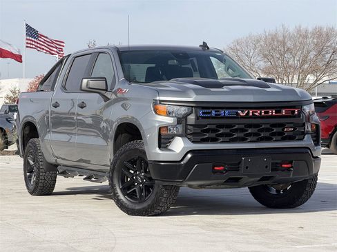 Used 2024 Chevrolet Silverado 1500 Custom Trail Boss image 2