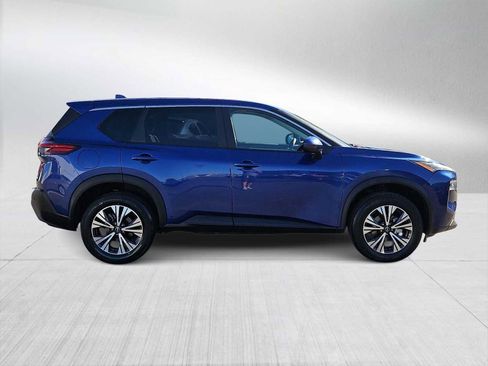 Used 2023 Nissan Rogue SV image 9