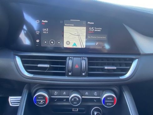 Used 2022 Alfa Romeo Giulia Veloce image 19