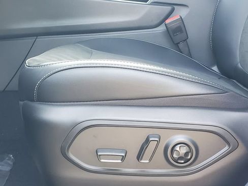 New 2026 Jeep Grand Cherokee Altitude AWD/4WD image 8