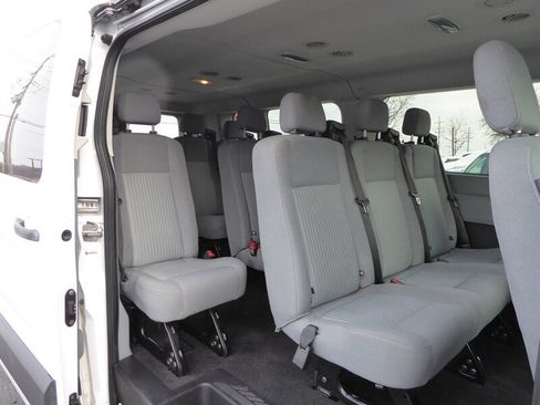 Used 2015 Ford Transit 350 XL image 25