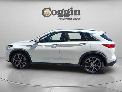 Used 2019 INFINITI QX50 Essential w/ Sensory Package image 3