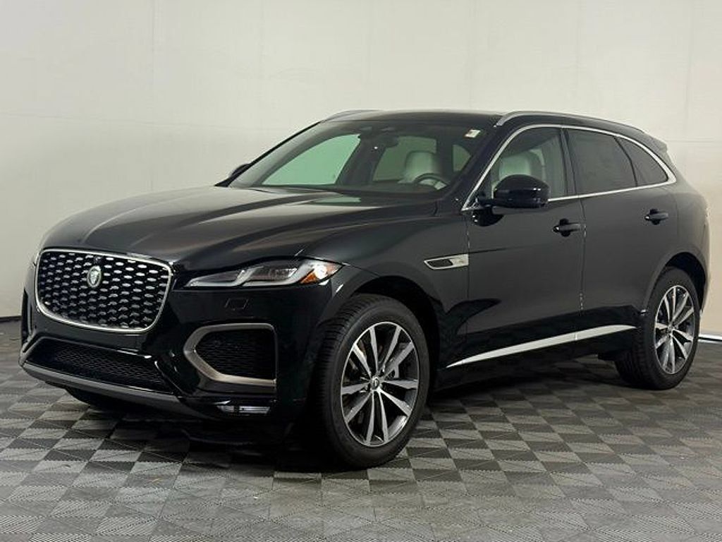 Certified 2026 Jaguar F-PACE R-Dynamic S AWD/4WD image 3