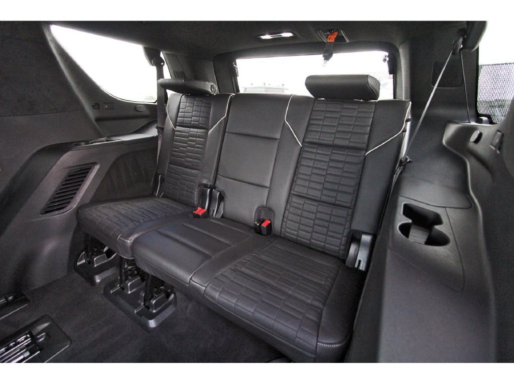 Certified 2023 Cadillac Escalade Sport Platinum w/ LPO, ONYX Package AWD/4WD image 13