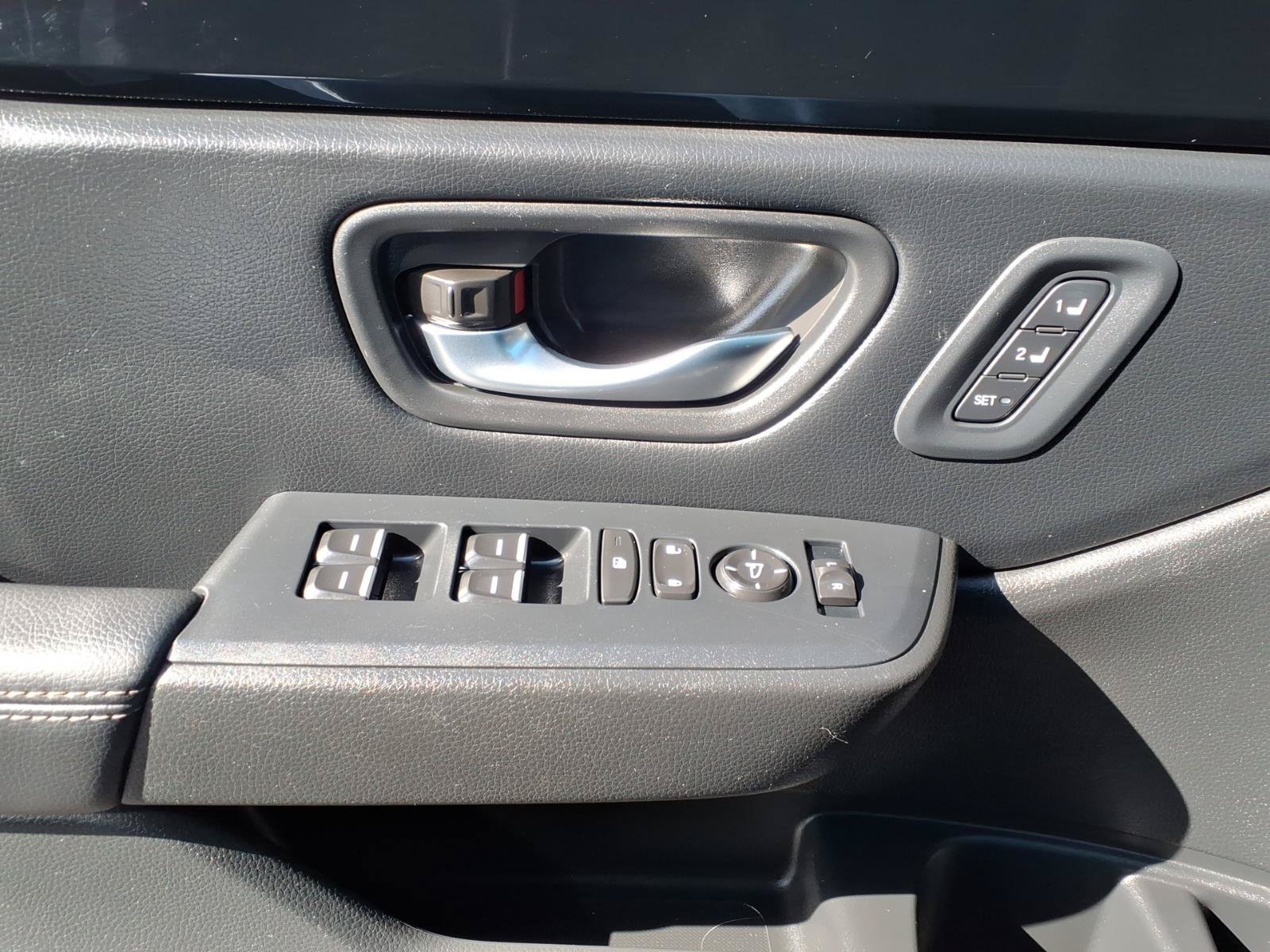 Used 2023 Honda Pilot EX-L image 34