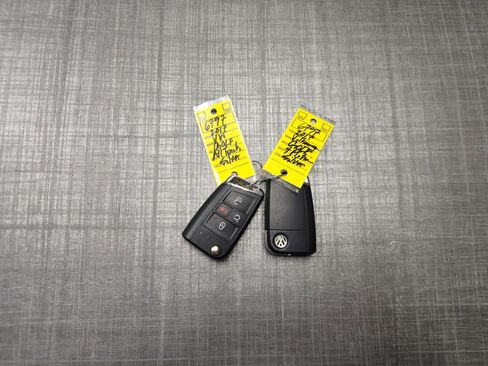 Used 2017 Volkswagen Golf Alltrack SEL image 22