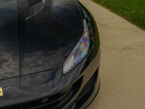 Used 2019 Ferrari Portofino RWD image 31