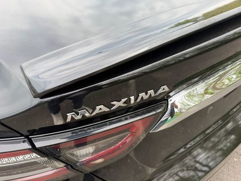 Used 2021 Nissan Maxima 3.5 SV w/ Floor Mat Group FWD image 10