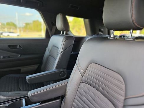 New 2025 Nissan Pathfinder Rock Creek image 27