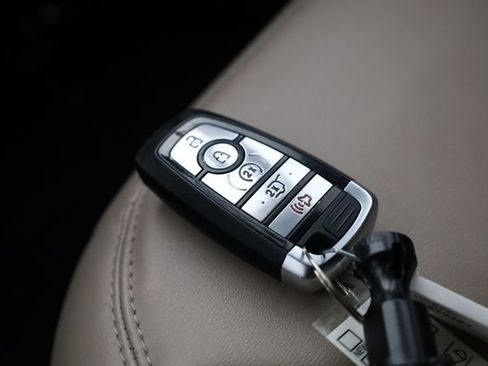 Used 2023 Ford Explorer XLT w/ Equipment Group 202A image 32