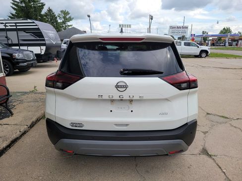 Used 2023 Nissan Rogue S AWD/4WD image 6
