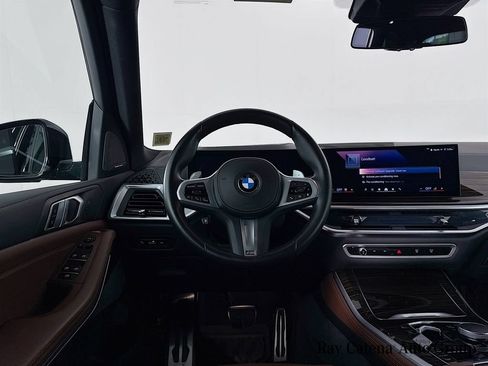 Used 2024 BMW X5 xDrive40i w/ M Sport Package AWD/4WD image 24
