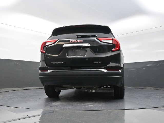 Used 2024 GMC Terrain SLT AWD/4WD image 36