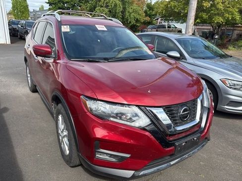 Used 2018 Nissan Rogue SV AWD/4WD image 3