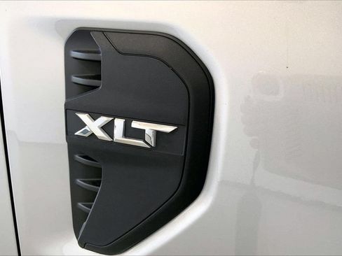 Used 2024 Ford Ranger XLT w/ Trailer Tow Package RWD image 9