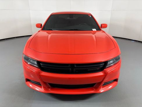 Used 2021 Dodge Charger SXT image 3