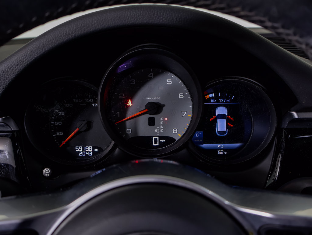 Certified 2021 Porsche Macan S AWD/4WD image 19