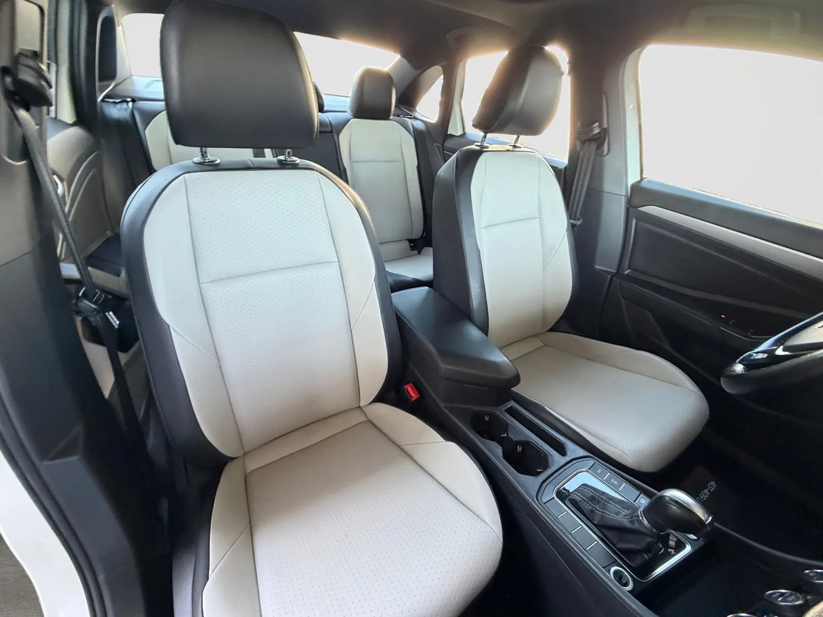 Used 2019 Volkswagen Jetta R-Line w/ R-Line Cold Weather Package FWD image 21
