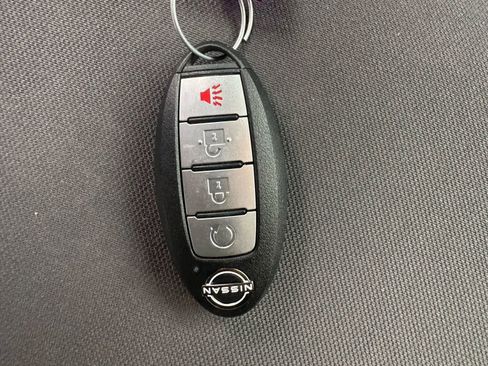 Used 2023 Nissan Frontier SV w/ SV Convenience Package image 46