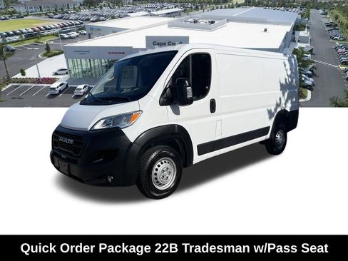 Used 2025 RAM ProMaster 2500 w/ Convenience Group FWD image 3