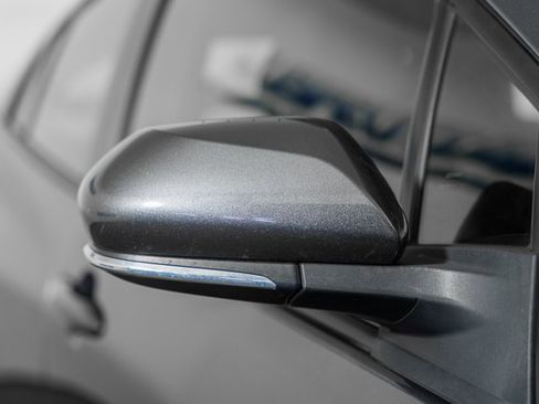 Certified 2022 Toyota Prius LE image 15