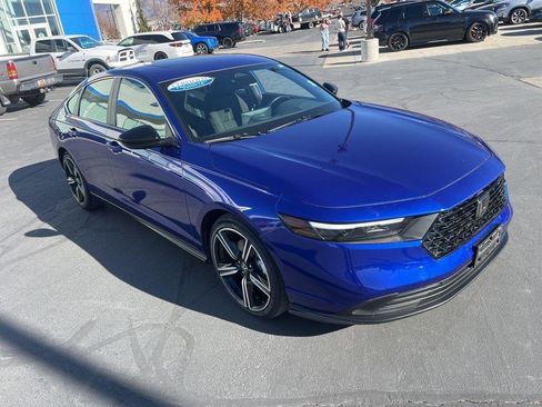 Used 2024 Honda Accord Sport image 2