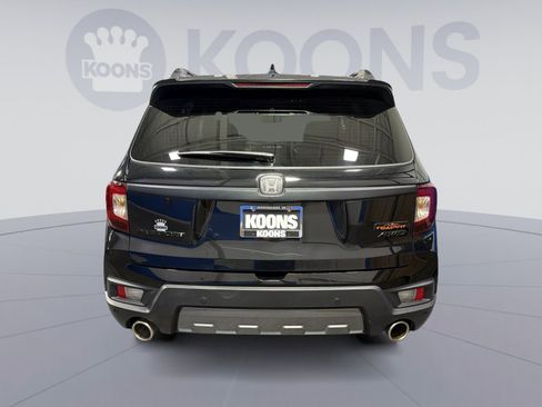 Used 2023 Honda Passport TrailSport image 5