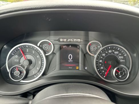 New 2026 RAM 1500 Express image 15