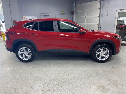 New 2026 Chevrolet Trax LS w/ LS Convenience Package image 9