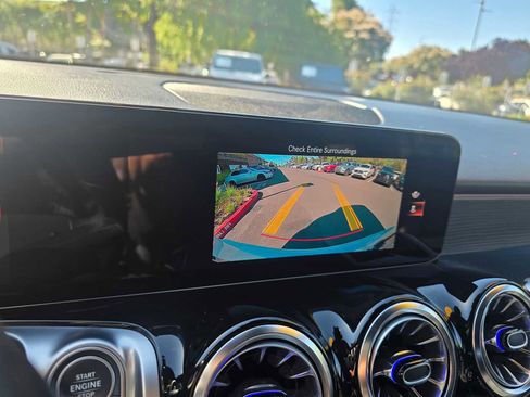Certified 2023 Mercedes-Benz GLB 250 image 29